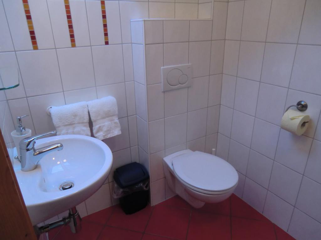Haus Rye B&B Obertraun Habitación foto